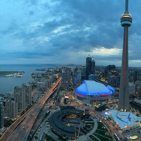 Downtown, Luxury Condo, Cn Tower, Rogers Center, Scocia Arena, Unobstructed View โตรอนโต ภายนอก รูปภาพ